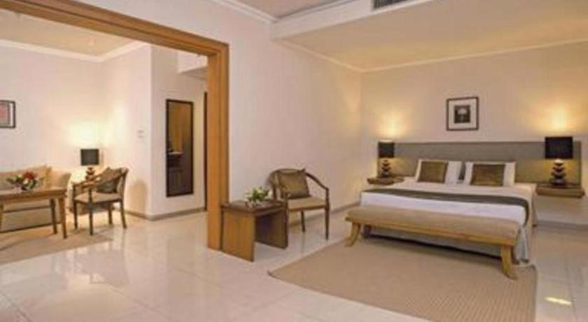Hotel Le Beringin Salatiga Exterior foto